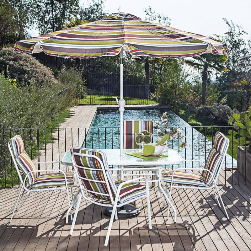 Muebles de terraza: 12 elementos de exterior que serán más que un amor de  verano, ICON Design